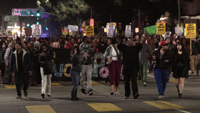 la-me-local-reaction-to-ferguson-photos-201411-007.jpeg