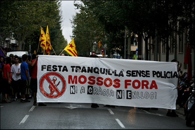 mossos_fora_07.JPG