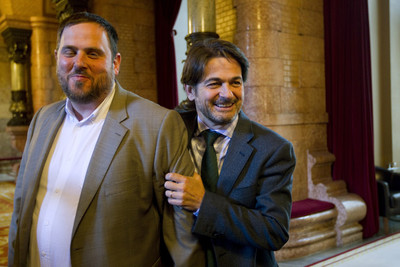 oriol-junqueras-oriol-pujol-ferrusola-los-pasillos-del-parlament-abril-del-2012-1445937563477.jpg