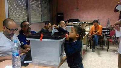 niña votando, 5.jpg