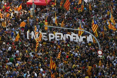 Manifestacio-independentista-Diada-EFE_ARAIMA20120911_0158_1.jpg