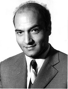 220px-Dr_Ali_Shariati.jpg