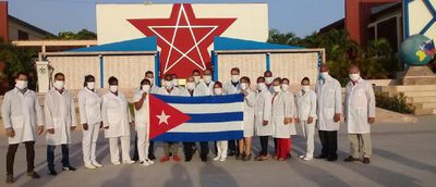 medicos cuba.jpg