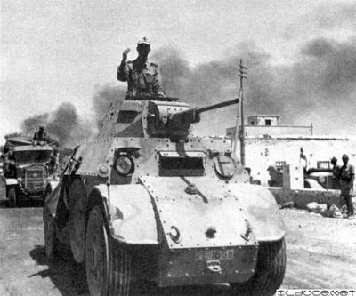 Colonna italiana a Tobruk june 42.jpg