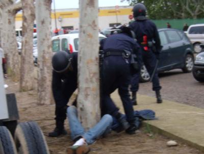 policia28abril_640f.jpg