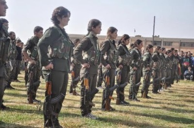 1kurdewomenfighterF24.jpg