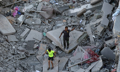 _____Gaza-rubble-and-kids.jpg