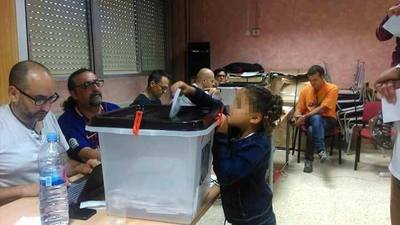 niño votando.jpg