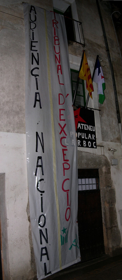 pancarta-ateneu.JPG