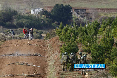 mapuches_carabineros.jpg