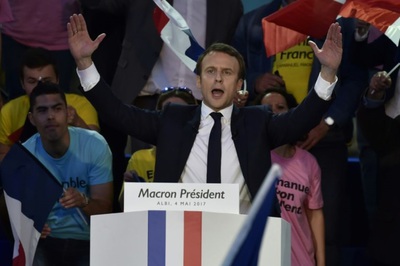 macron III.jpg