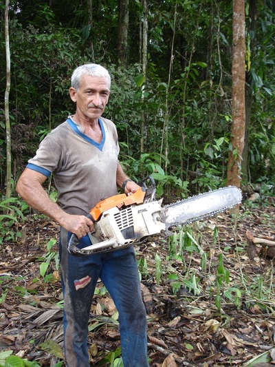 talador de la selva amazonica. Foto Carlos de Uraba.jpg