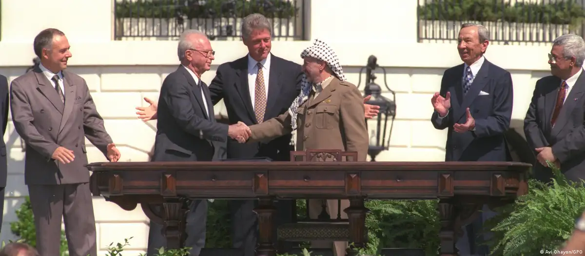clinton arafat.webp
