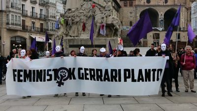 ____mujeres KONTRA guerra -PV.jpg